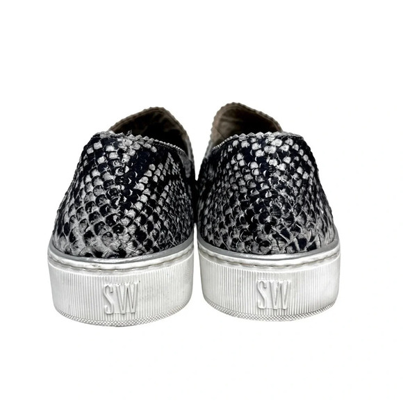 Stuart Weitzman Nuggets Snake Print Slip-On Size 9 - Picture 7 of 15